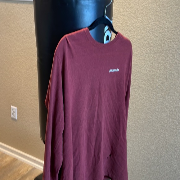 Large Patagonia Long Sleeve T-Shirt - Picture 3 of 5